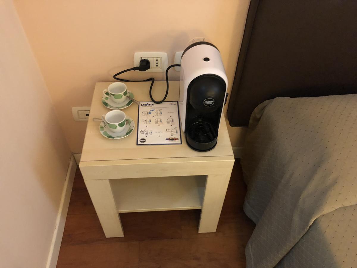Elle Cavour Guest House ローマ エクステリア 写真