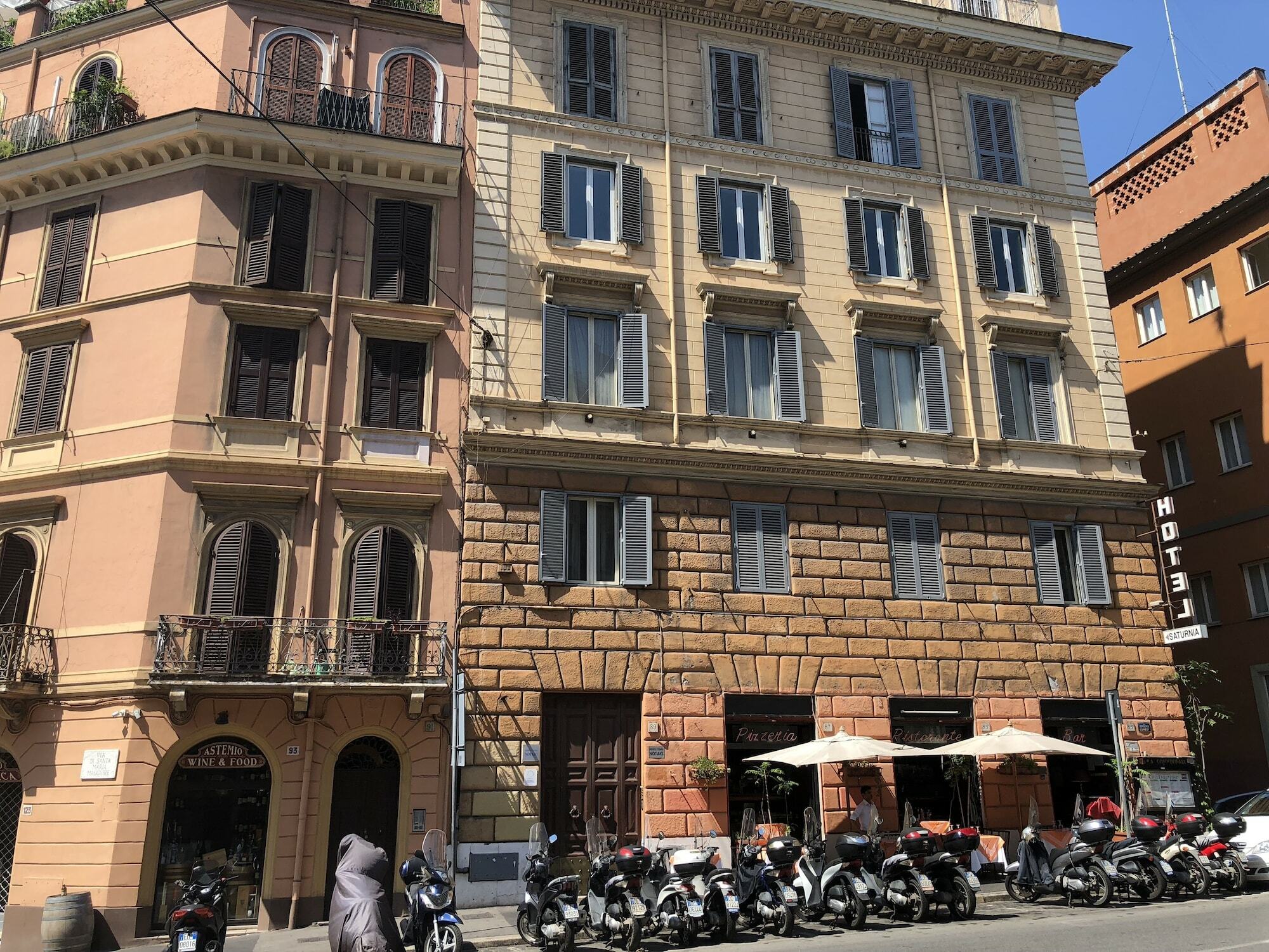Elle Cavour Guest House ローマ エクステリア 写真